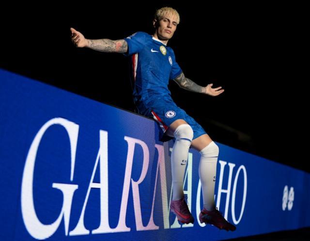 官方：加纳乔加盟切尔西，双方签约至2032年